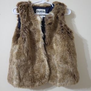 Oshkosh bgosh faux fur vest size 5